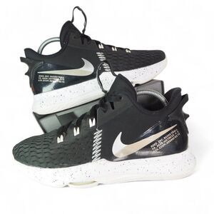 Nike LeBron Witness‎ 5 GS 'Black Metallic Silver' Basketball CT4629-001 Youth 7